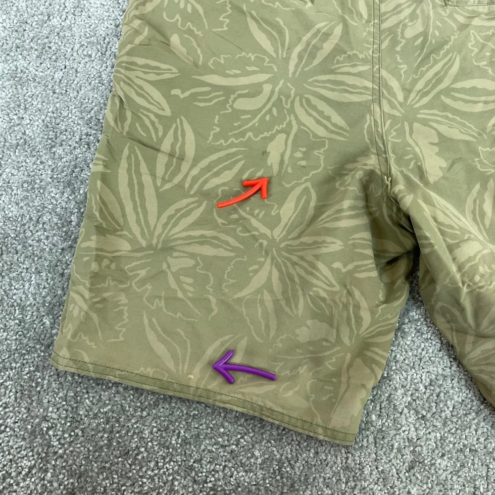 Patagonia Shorts Mens 31 Wavefarer Walk Hybrid Board Shorts Tropical Leaf